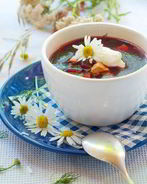 Борщ из печеной свеклы с шотландской сельдью