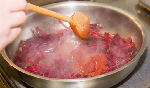 борщ с черносливом