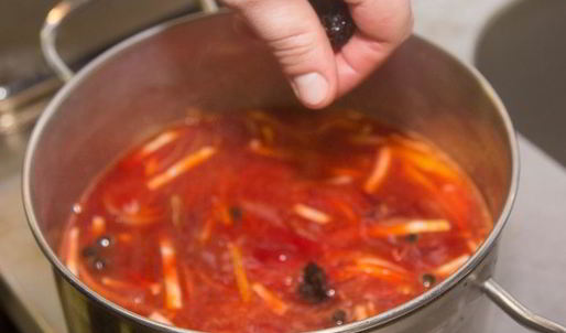 борщ с черносливом