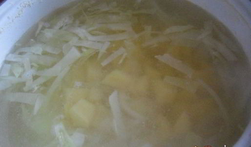 борщ с фасолью и яблоками