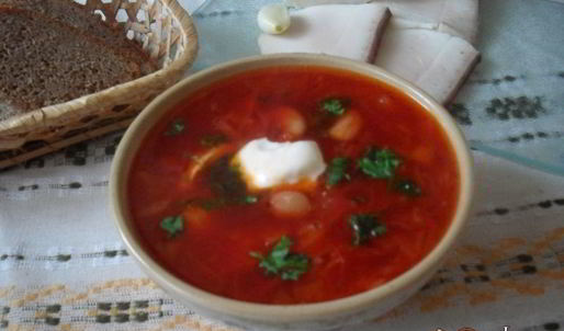 борщ с фасолью и яблоками