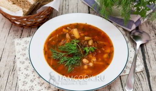 борщ с консервированной фасолью