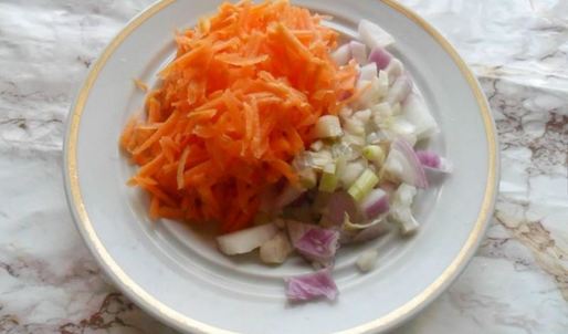 борщ со свекольной ботвой