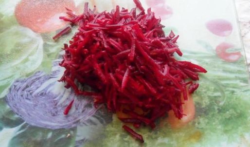 борщ со свекольной ботвой