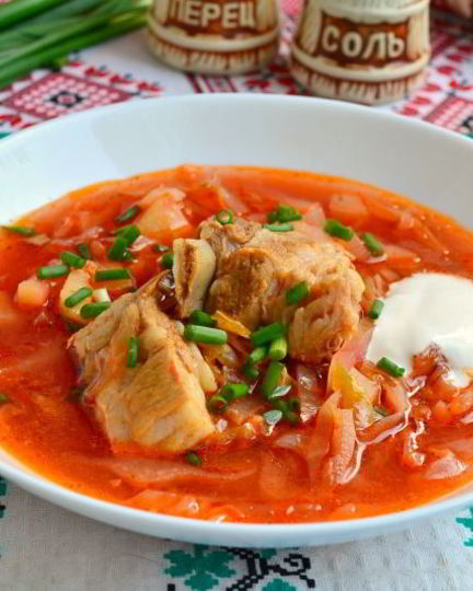 Рецепт борща со свиными ребрышками и молодыми овощами