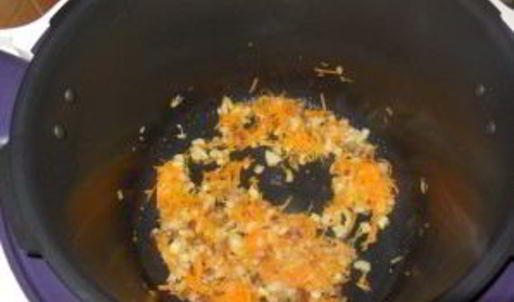 борщ в мультиварке со щавелем