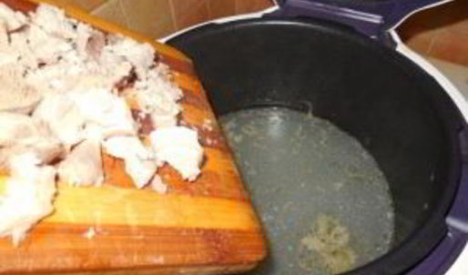 борщ в мультиварке со щавелем