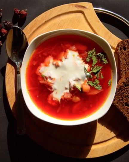 Рецепт холодного борща с сосисками