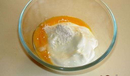 пдбиваний борщ с чесночными крутонами