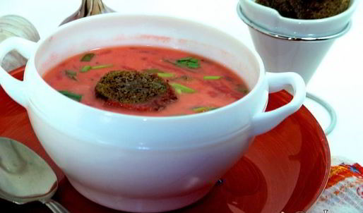 пдбиваний борщ с чесночными крутонами