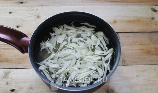 постный борщ с фасолью и килькой