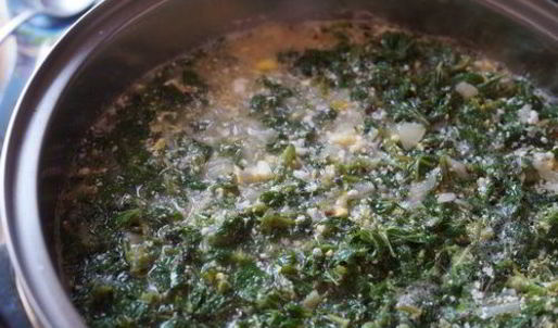 зеленый борщ с крапивой