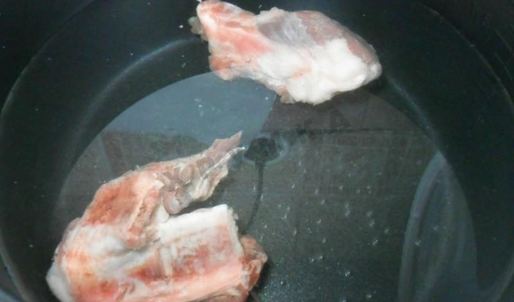 зеленый борщ с щавелем в мультиварке