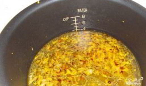 зеленый борщ со щавелем в мультиварке