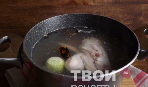 бульон с яйцом