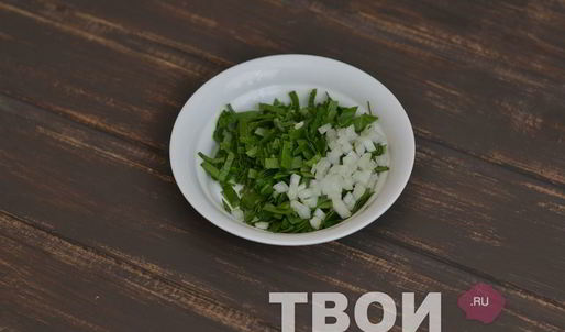 бульон со шпинатом