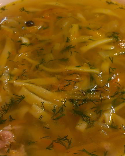 Рецепт домашней лапши на курино-капустном бульоне по-варшавски