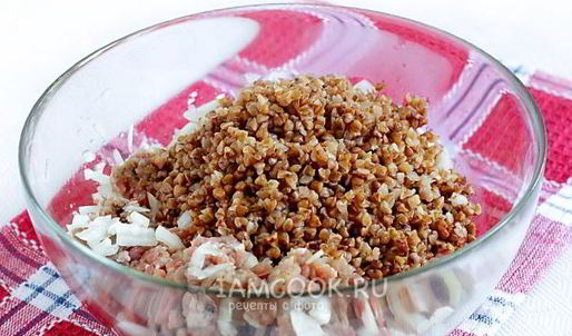 голубцы с гречкой в бульоне