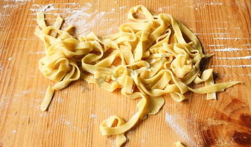 куриный бульон с лапшой