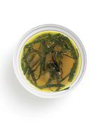 Куриный бульон с водорослями нори