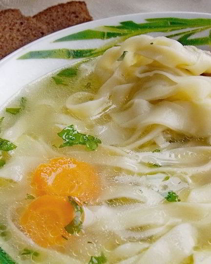 Рецепт лапши на курином бульоне