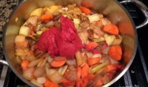 насыщенный говяжий бульон