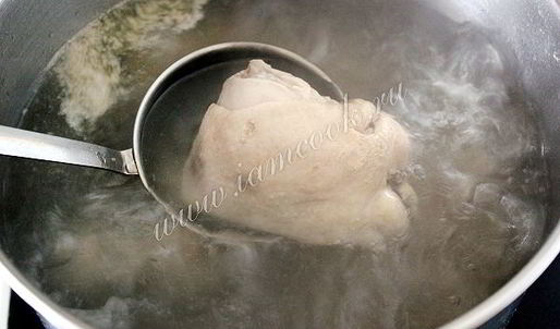 суп с крапивой на курином бульоне