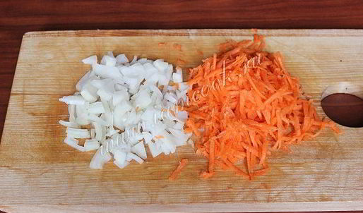 суп с крапивой на курином бульоне