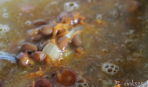 фасолевый суп с охотничьими колбасками