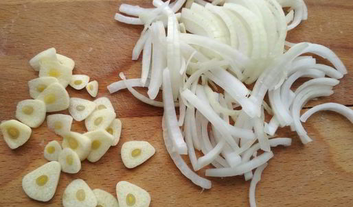 бабкин суп с гороховыми кнедликами