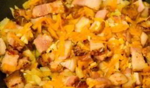 гороховый суп с гренками