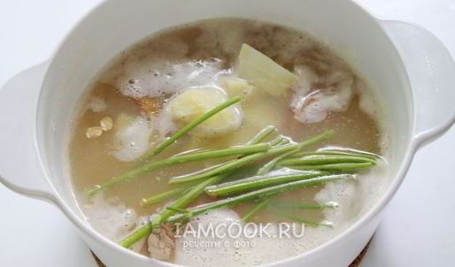 гороховый суп с копченым салом