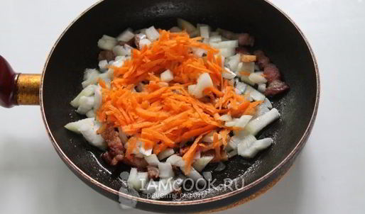 гороховый суп с копченым салом