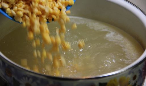 гороховый суп с копчеными ребрышками и курицей