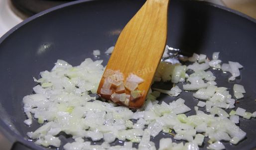 гороховый суп с копчеными ребрышками и курицей