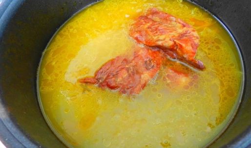 гороховый суп с копчеными ребрышками в мультиварке