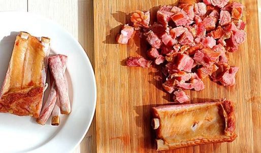 гороховый суп с копчеными ребрышками