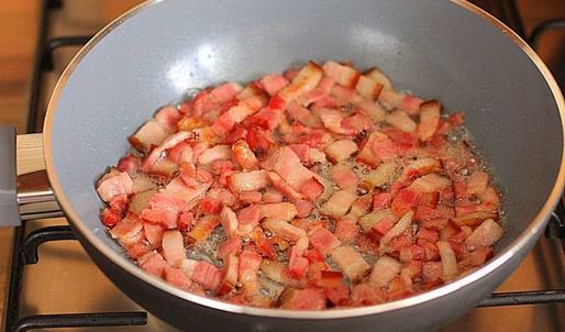 гороховый суп с копчеными ребрышками