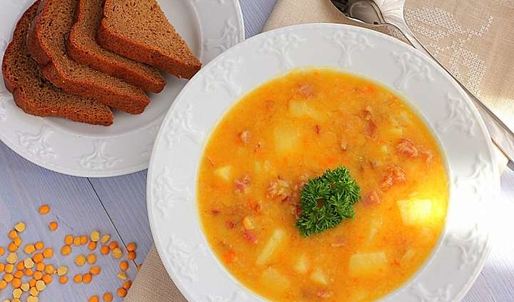 гороховый суп с копчеными ребрышками