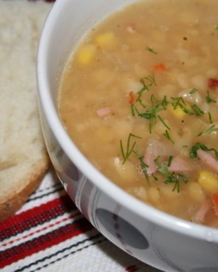 Рецепт горохового супа с сосисками и сладкой кукурузой