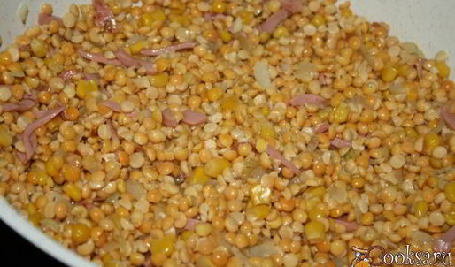 гороховый суп с сосисками и сладкой кукурузой