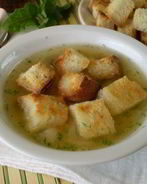 Гороховый суп с сухариками