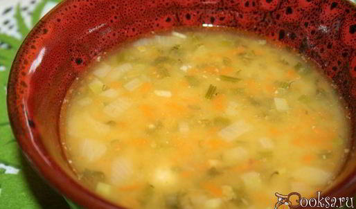 густой гороховый суп с куриной грудкой и чорризо