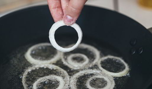 суп гороховый с беконом и луком-фри