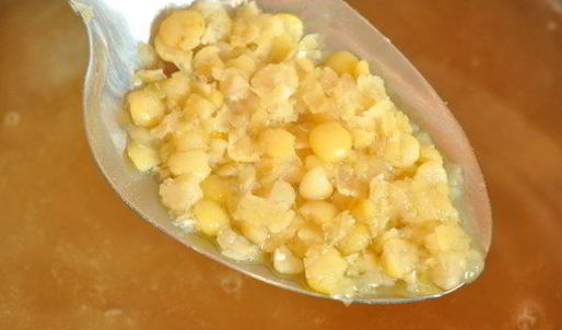 суп гороховый с копчеными ребрышками