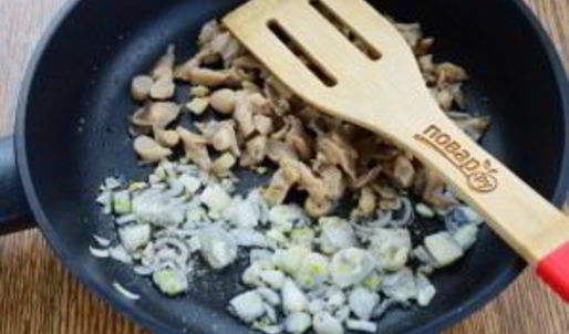 суп из шпината и бараньего гороха