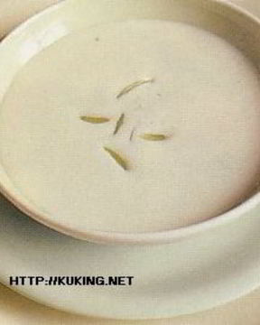 Испанский миндальный суп с виноградом