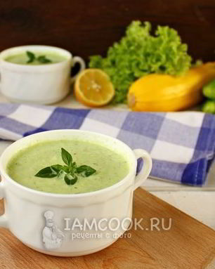 Холодный суп из огурца и цуккини