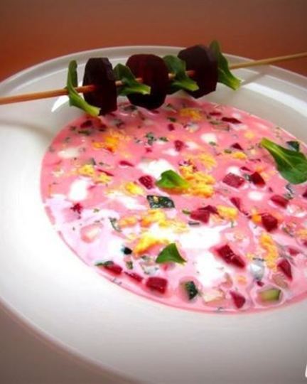 Рецепт летнего холодного супа со свеклой