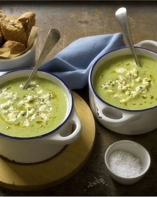 Крем-суп из брокколи с голубым сыром